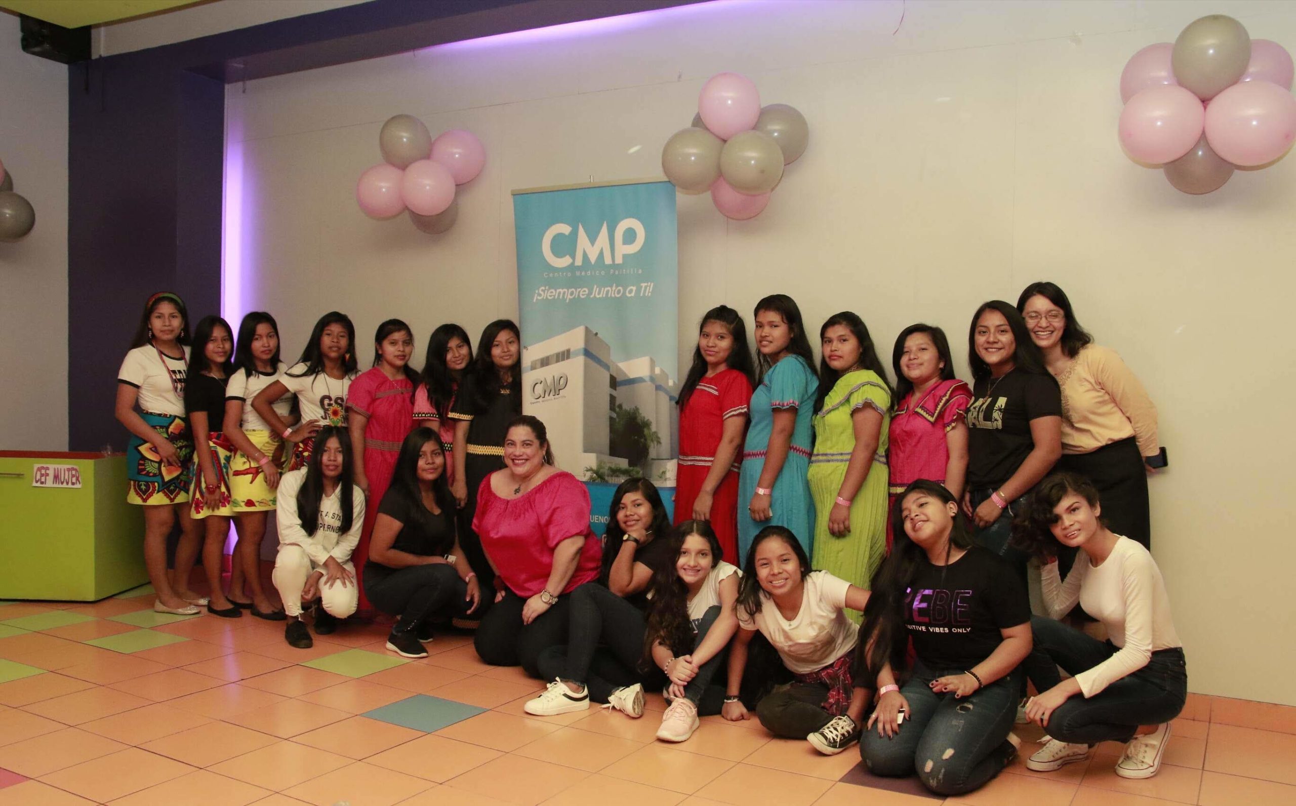 Jóvenes de CEF-Mujer participan de tarde recreativa